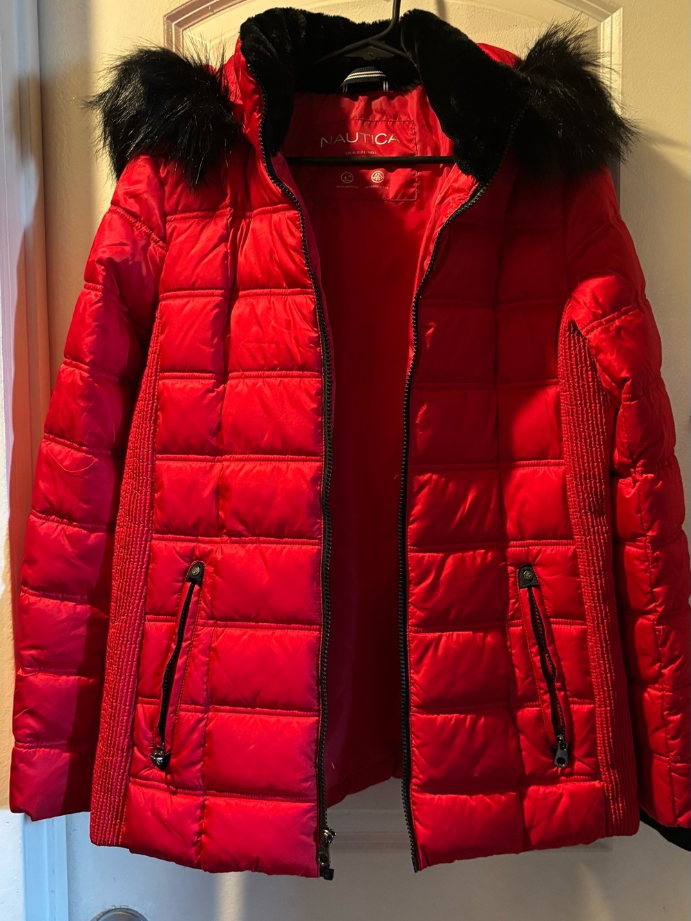Nautica Fauk Fur Trim with Zip to Remove Hood size M/L Mint Condition
